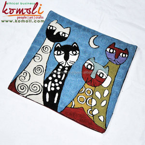 Fundas de Cojín Bordadas a Mano con Diseño de Gatos, Funda de Almohada Decorativa Hecha a Mano - Product Image 4