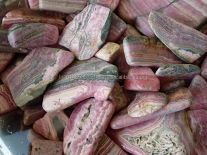 
 
 
 Pierres brutes de quartz rose naturel en gros pour la fabrication de bijoux - Directement des mines indiennes - Product Image 2