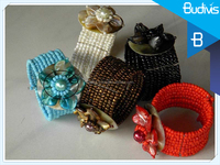 Venta al por mayor, Gargantilla con cuentas, pulseras con flor de concha, brazaletes hechos a mano 100% Bali indonesia