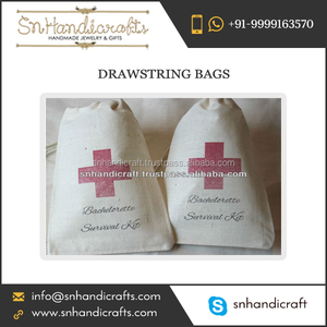 Kit de Supervivencia para Despedida de Soltera a la Moda / Bolsas de Cordón Suaves de Algodón Orgánico Hechas a Mano de la Cruz Roja de Nueva Delhi - Product Image 1