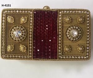 H4147 Vivid Embrayage de soirée en métal fait à la main pour dames Or Argent Pierre Perlée Bourse Fête Capacité 1-1.9L - Product Image 5