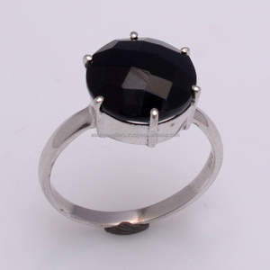 925เงินสเตอร์ลิงสีดำนิลพลอยซ้อนทำด้วยมือแหวน - Product Image 1