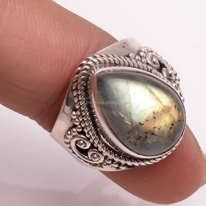 Bague en argent 925 pierres précieuses, bijoux en argent en labradorite pierre naturelle, fabricant de bijoux en argent. Exportateur de bijoux faits main - Product Image 1