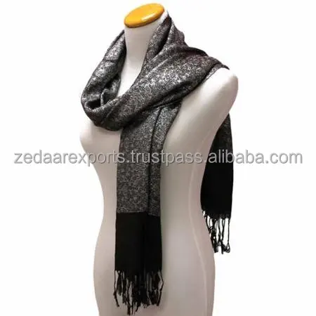 Черный металлический шарф