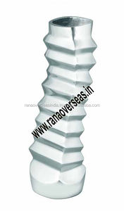 Centros de mesa Florero vintage de aluminio para sala de dibujo Cama Habitación Hotel Restaurante - Product Image 2