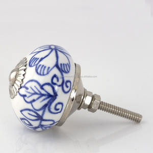 ลูกบิดประตูเซรามิกสีทองใหม่,มือจับตู้แฟนซีมือจับตู้สไตล์ตะวันตกสำหรับดึงเฟอร์นิเจอร์รูปแท่ง - Product Image 3