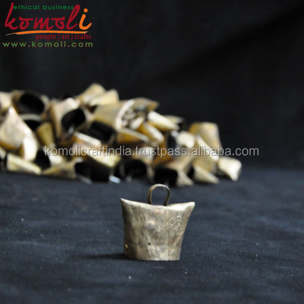 20 Pezzi Campanella Piccola Vintage, Metallo Campanellini, Campane Natalizie Vintage, Campanellini Piccoli Campane Artigianali, per DIY Campanelli Eolici, Matrimoni, Decorazioni Albero di Natale
