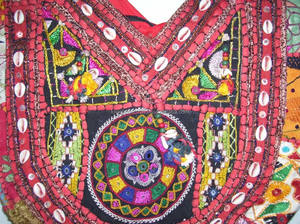 BANJARA-Bolsa de mano decorada con conchas - Product Image 4