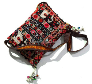 Banjara กระเป๋าสะพายข้างวินเทจ Banjara - Product Image 4