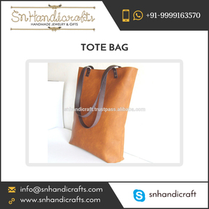 กระเป๋าถือคุณภาพพรีเมียม กระเป๋าสะพายไหล่สุดฮิต ราคาสุดคุ้ม - Product Image 1