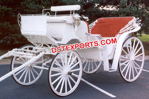 Classique Royal Horse-Drawn Limousine Long Carriage par le fabricant Baghi Vis-à-Vis Victoria Style - Product Image 3