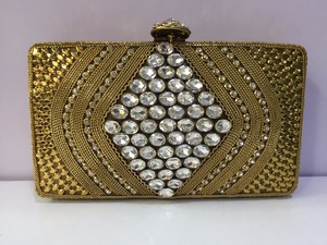 H4286 Sacs à main de soirée or et argent pour femmes, sacs fourre-tout en métal faits à la main avec perles de pierre, conception demi-lune, achats de mode en ligne - Product Image 2