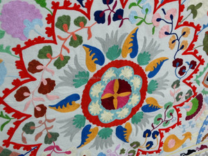 Tapisserie murale indienne brodée à la main, Art, rose, or - Product Image 4