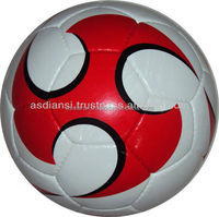 Football populaire cousu à la main pour l'entraînement sportif en cuir PVC PU et caoutchouc avec vessie en latex