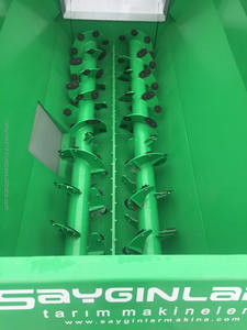 NOUVEAU CHARIOT MÉLANGEUR À FOURRAGE DE 16 m³ À TROMPE HORIZONTALE, DURÉE DE MALMÉNÉNEMENT DE 20 MINUTES, FACILE À UTILISER - Product Image 6