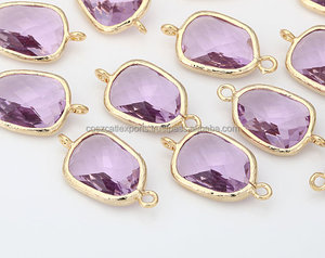 Colgante de Cristal con Conector de Plata de Ley Chapado en Oro Atípico con Amatista Lavanda, Dijes Finos Pulidos para Fiestas Unisex - Product Image 1