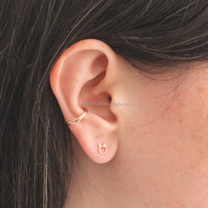 Boucles d'oreilles en or jaune 18 carats avec diamants véritables, ces boucles d'oreilles sont disponibles dans les trois or rose/jaune/blanc - Product Image 5