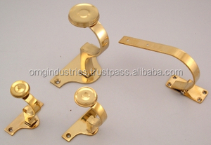 Support de tringle à rideau en métal OMG Industries, matériau en laiton - Product Image 2