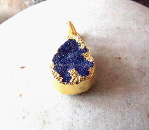 Piedra preciosa Druzy azul natural galvanizada con joyería chapada en oro, colgante de collar con forma de pera - Product Image 4