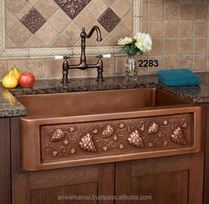 Évier de cuisine de ferme en cuivre gravé à la main - Product Image 1