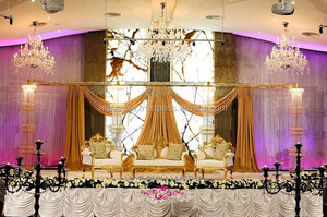 Mandap decorado Nuevos diseños decoración de boda Escenario con cuentas de cristal Haldi Mehndi función Mandup Escenario hecho a mano - Product Image 3