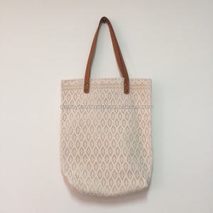 Dobbytex tailandés de encaje de algodón bolsa con correa de cuero - Product Image 1