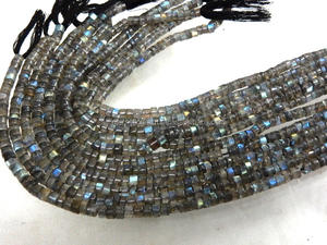 ลูกปัดลาบราโดไรต์ทรงเฮชิ คุณภาพสูง สีฟ้าไฟเต็มเม็ด เรียบเนียน ราคาขายส่ง ขนาด 14 นิ้ว - Product Image 5