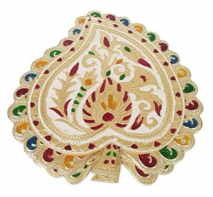 Caja de Chocolate Meenakari con diseño de pavo real en forma de hoja, caja de fruta seca para regalo - Product Image 4