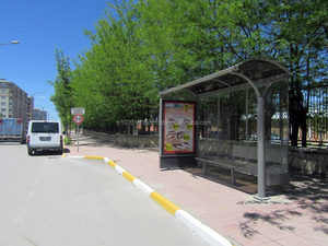 2022 Tùy Chỉnh Chất Lượng Cao Ngoài Trời Nhôm Mupi Xe Buýt Dừng Nơi Trú Ẩn Với LED Hình Chữ Nhật Hộp Ánh Sáng Cho Xe Buýt Quảng Cáo - Product Image 3