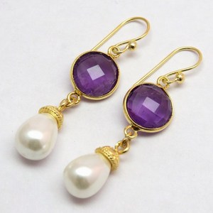 Pendientes Huggie de Perlas y Amatistas Estilo Bohemia de Shri Ashapura Jewels, Plata de Ley 925, para Mujer/Unisex, Regalo de Boda - Product Image 3