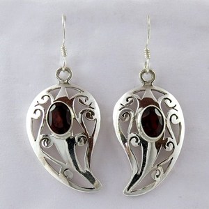 Boucles d'oreilles pendantes bohèmes en argent sterling 925 pour femme, avec pierre grenat, idéales pour mariage et fiançailles – Approvisionnement direct usine - Product Image 2