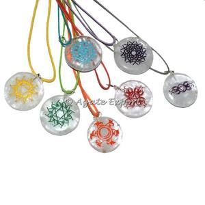 Cristaux de yoga classiques Ensemble de pendentifs 7 chakras plaqué or avec pierre d'agate Style hindouisme pour les mariages - Product Image 2