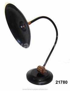 Appliques murales en laiton antique en aluminium de conception simple de haute qualité pour la maison - Product Image 2