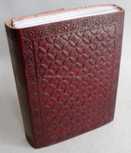 Journal en cuir gaufré A5 vintage, carnet de notes en cuir à couverture rigide, parfait cadeau de bureau pour hommes et femmes - Product Image 2