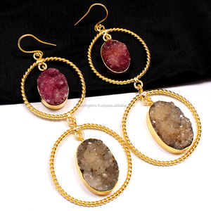 Boucles d'oreilles clous vintage tendance à deux pierres, magnifique agate plaquée or sur laiton, pièce unique - Product Image 2
