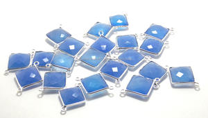 Lunette plaqué or bleu en calcédoine, fil enroulé, multi pierres naturelles, bijoux faits main, pendentif, connecteur pour bijoux - Product Image 3
