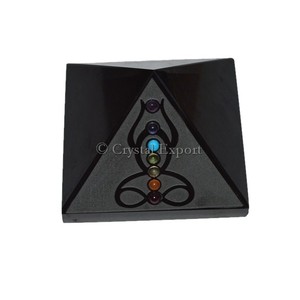 7 Chakra En Relief Pierres Pyramide - Product Image 1