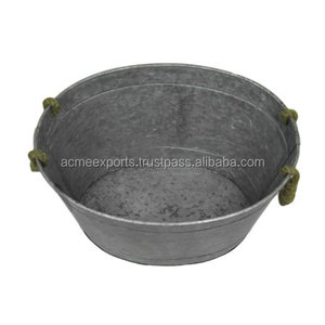 Juego de bañeras ovaladas de hierro galvanizado duradero con asas metálicas resistentes para almacenamiento rústico, decoración de jardinería y uso doméstico versátil. - Product Image 3