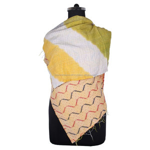 Écharpe de travail Kantha en coton fait à la main, style vintage, design tendance pour les filles SC1035 Écharpe vintage en coton cousue à la main - Product Image 1