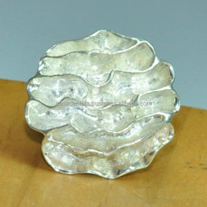 แหวนเงินแท้ 925 ประดับพลอยเรียบง่าย ดีไซน์หรูหราทันสมัย เหมาะสำหรับงานแต่งงาน งานหมั้น งานครบรอบ และงานปาร์ตี้ สำหรับผู้หญิง - Product Image 2