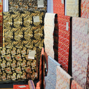 Tessuto di seta classico e Bella giapponese Kimono in tessuto con molti colori e disegni made in <span class=keywords><strong>Japan</strong></span> - Product Image 6