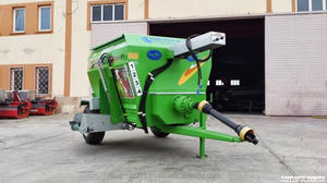 รถแทรคเตอร์ PTO ขับเคลื่อนการให้อาหารวัวผสมเกวียน3m3 FEED MIXER Wagon สว่านแนวนอน - Product Image 3