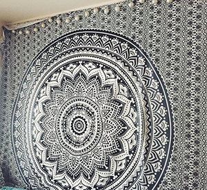 Tapiz personalizado grande, tapiz ombré, mandala indio, arte de pared hippie, colgante de pared bohemio, colcha multiusos. - Product Image 2