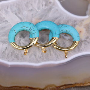 Collar de piedra turquesa con forma de media luna, colgante de cuerno de tubo redondo, colgante de joyería de piedras preciosas doradas - Product Image 1