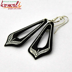 Joyería antigua India grabada de metal negro y plata hecha a mano - Product Image 3