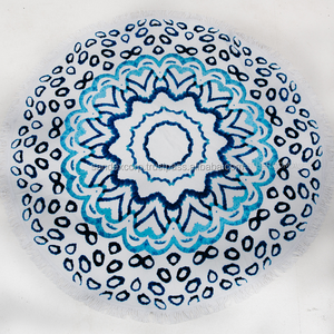 Toalla de mandala redonda impresa con borlas Diseño y color impresos personalizados a un precio asequible - Product Image 1