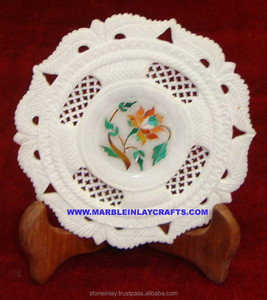 Assiette d'art artisanale en marbre blanc - Product Image 1
