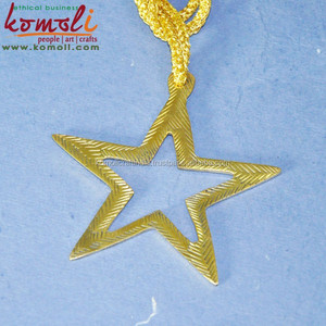 Décoration d'arbre de noël suspendue à la main en laiton étoile d'or - Product Image 5