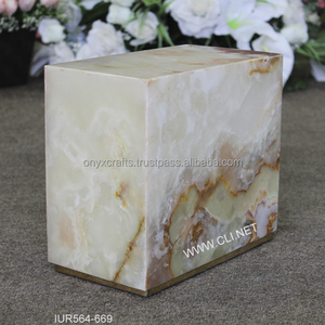 Urna de cremación de forma cuadrada, ónix verde claro, precio bajo - Product Image 1