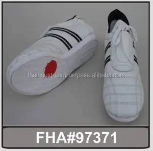 Taekwondo sapatos feitos de PU sola De Borracha de Couro Branco Preto